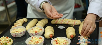 西點(diǎn)學(xué)員上課花絮(圖31)