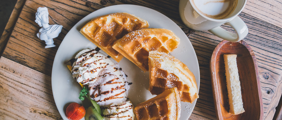 預制菜“卷”上廚房小家電 風口下的進與退(圖1) 攝圖網(wǎng)_500465289_wx_午后咖啡甜點(企業(yè)商用).jpg