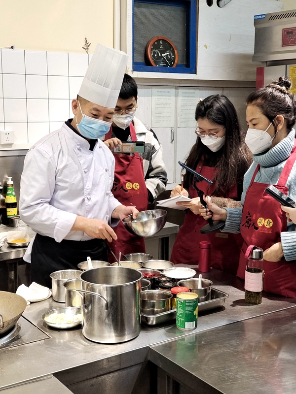 經(jīng)典年夜飯體驗活動圓滿結(jié)束(圖3) 微信圖片_202301081133407.jpg