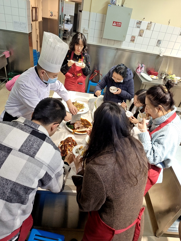 經(jīng)典年夜飯體驗活動圓滿結(jié)束(圖5) 微信圖片_202301081133409.jpg