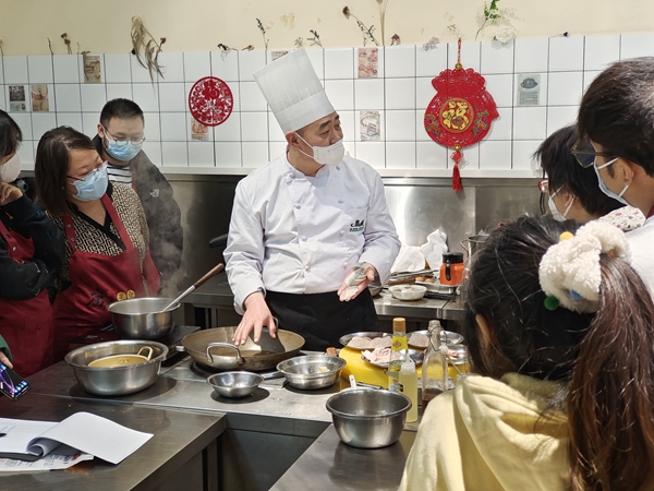 經(jīng)典年夜飯體驗活動圓滿結(jié)束(圖14) 微信圖片_202301121109568.jpg