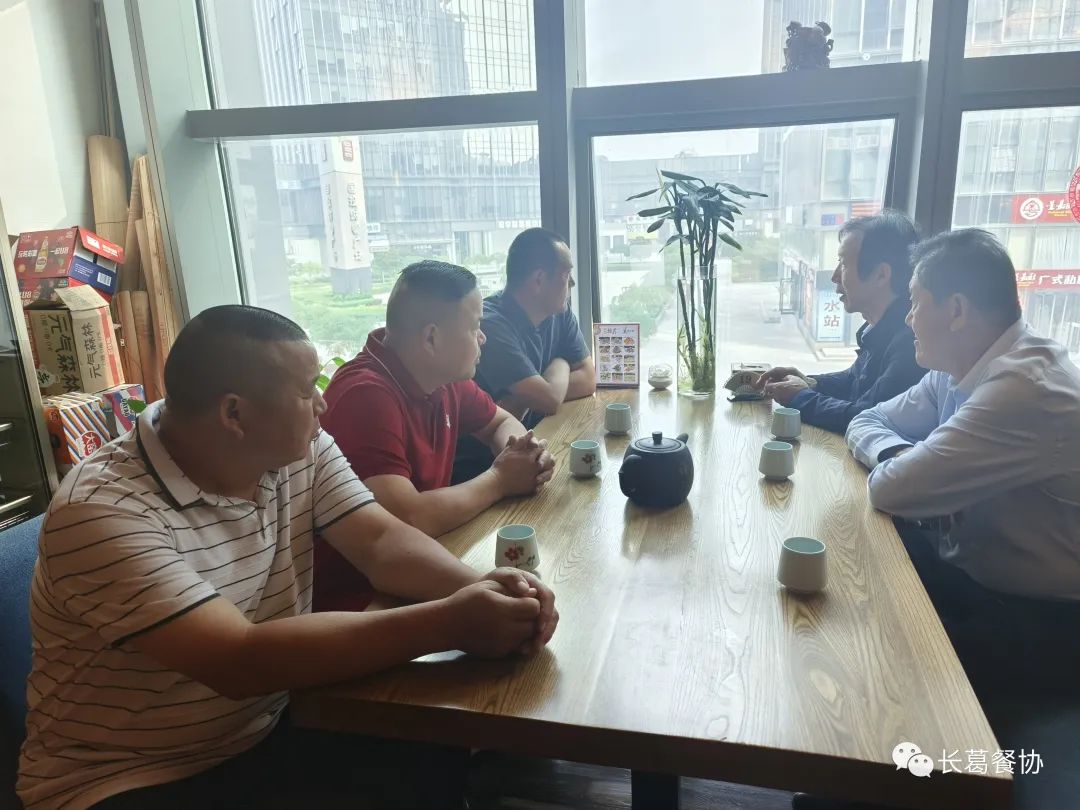 協(xié)會動態(tài)‖省素協(xié)羅新安赴京匯報(bào)工作(圖23) 015574df477b27eec974f188c69fdd86.jpg